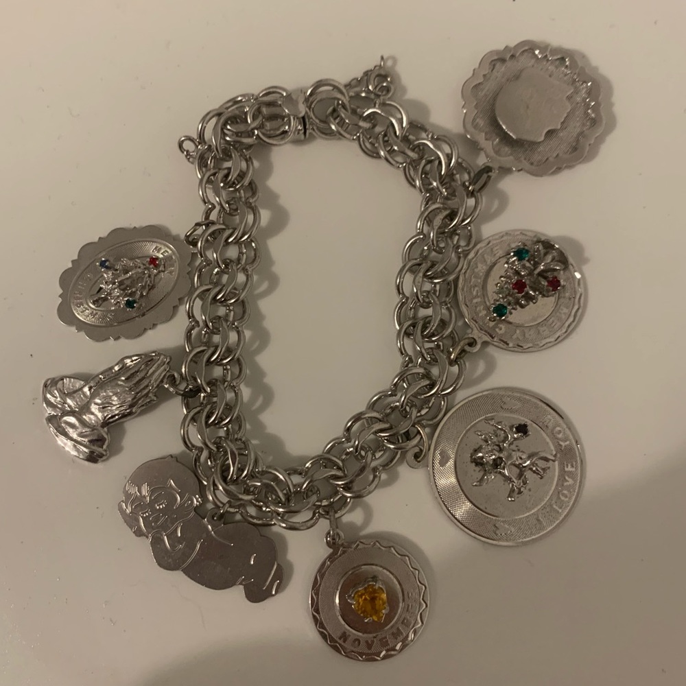 Elco Charm Bracelet with 7 Charms